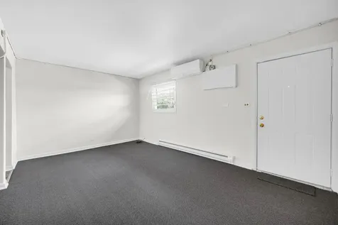 184 West 147th Street Harvey IL 60426