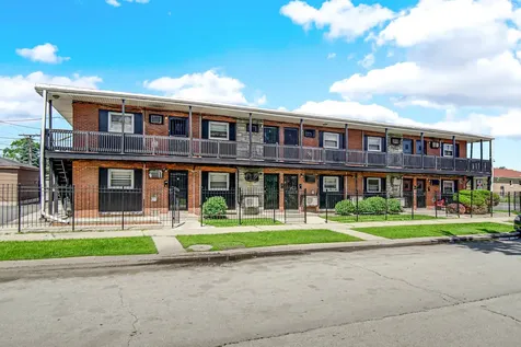 184 West 147th Street Harvey IL 60426