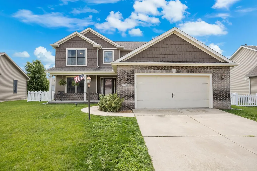 1705 Oliger Drive Mahomet IL 61853