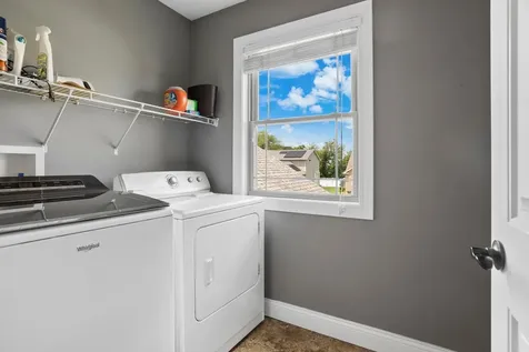 1705 Oliger Drive Mahomet IL 61853