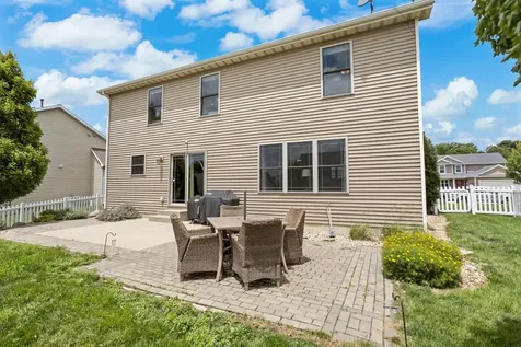 1705 Oliger Drive Mahomet IL 61853