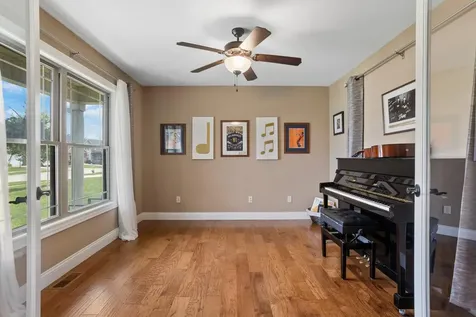 1705 Oliger Drive Mahomet IL 61853