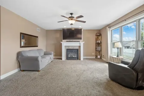 1705 Oliger Drive Mahomet IL 61853