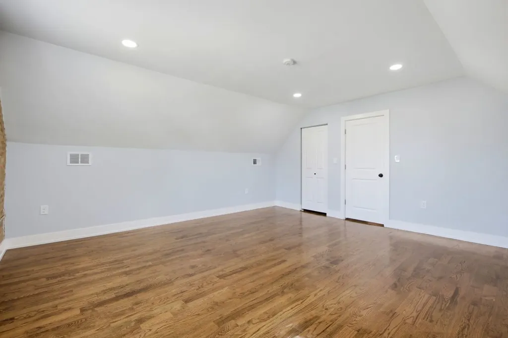1465 West 72nd Street Chicago IL 60636