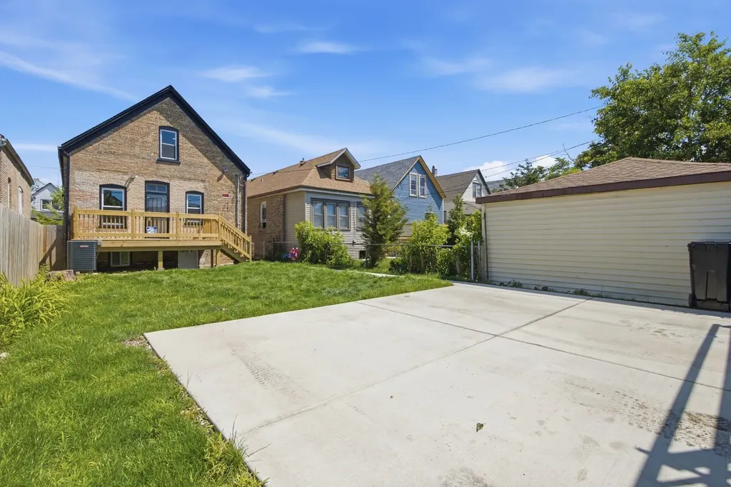 1465 West 72nd Street Chicago IL 60636