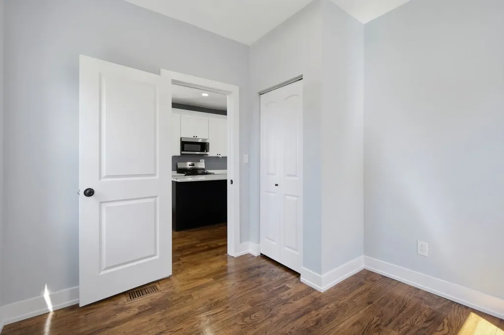 1465 West 72nd Street Chicago IL 60636