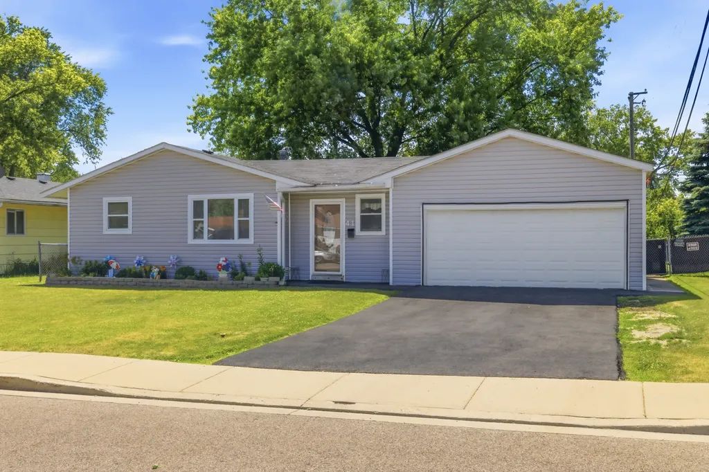 41 Austin Avenue Carpentersville IL 60110