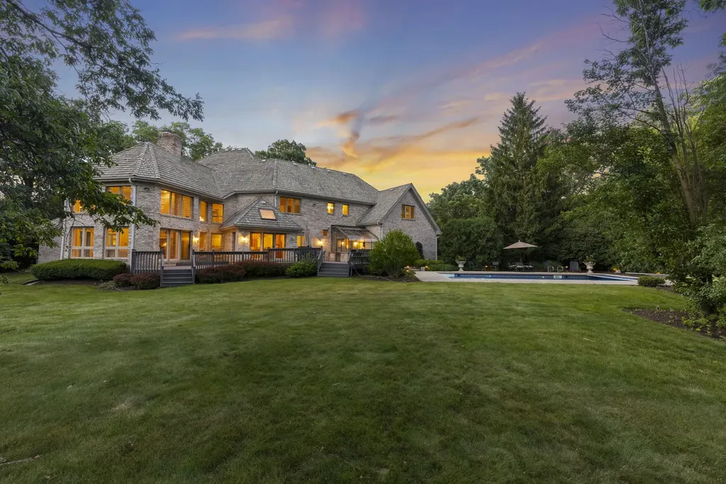 1S370 Winfield Road Wheaton IL 60189