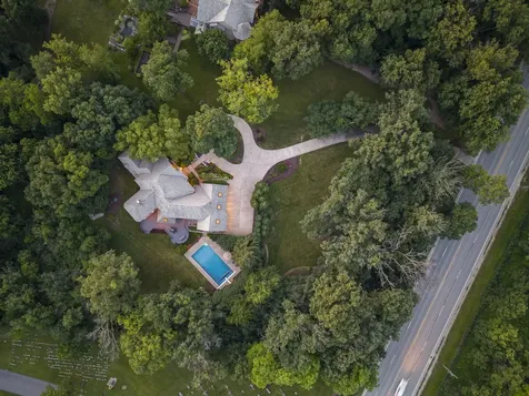 1S370 Winfield Road Wheaton IL 60189