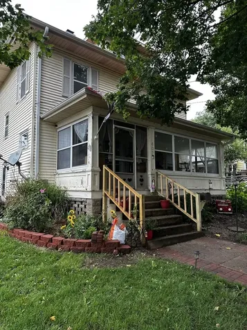 407 North Genesee Street Morrison IL 61270