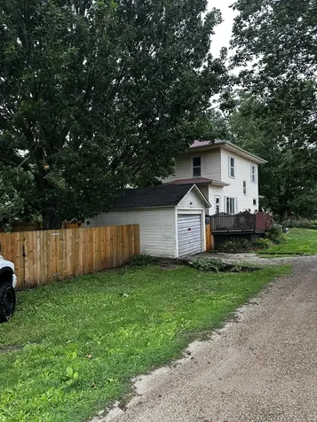 407 North Genesee Street Morrison IL 61270