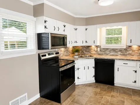 1003 Mcgregor Street Bloomington IL 61701