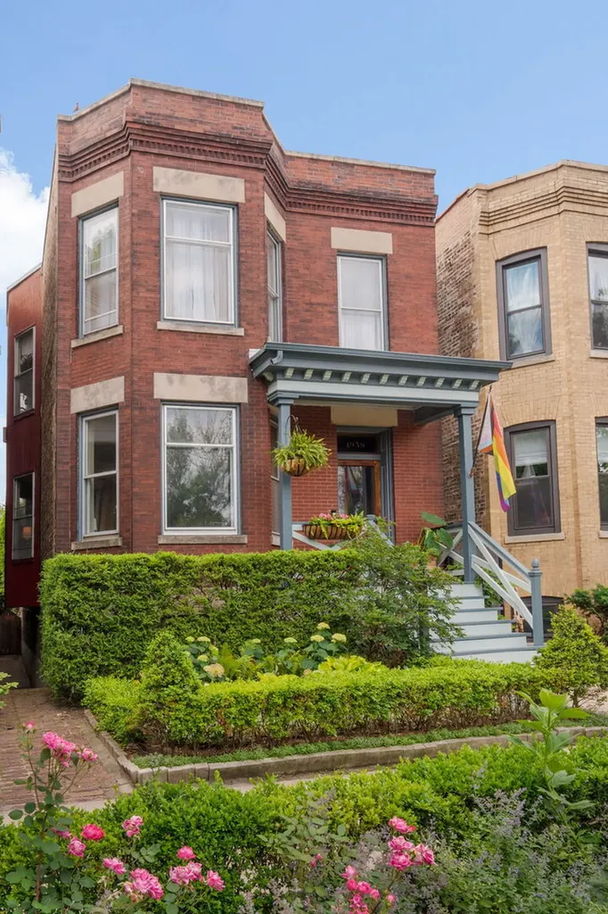 1959 West Balmoral Avenue Chicago IL 60640