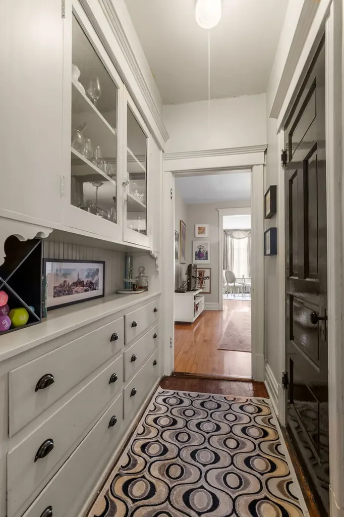 1959 West Balmoral Avenue Chicago IL 60640