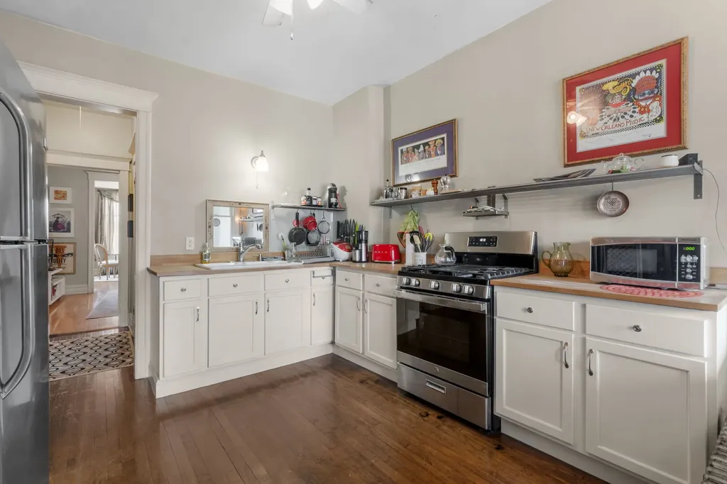 1959 West Balmoral Avenue Chicago IL 60640
