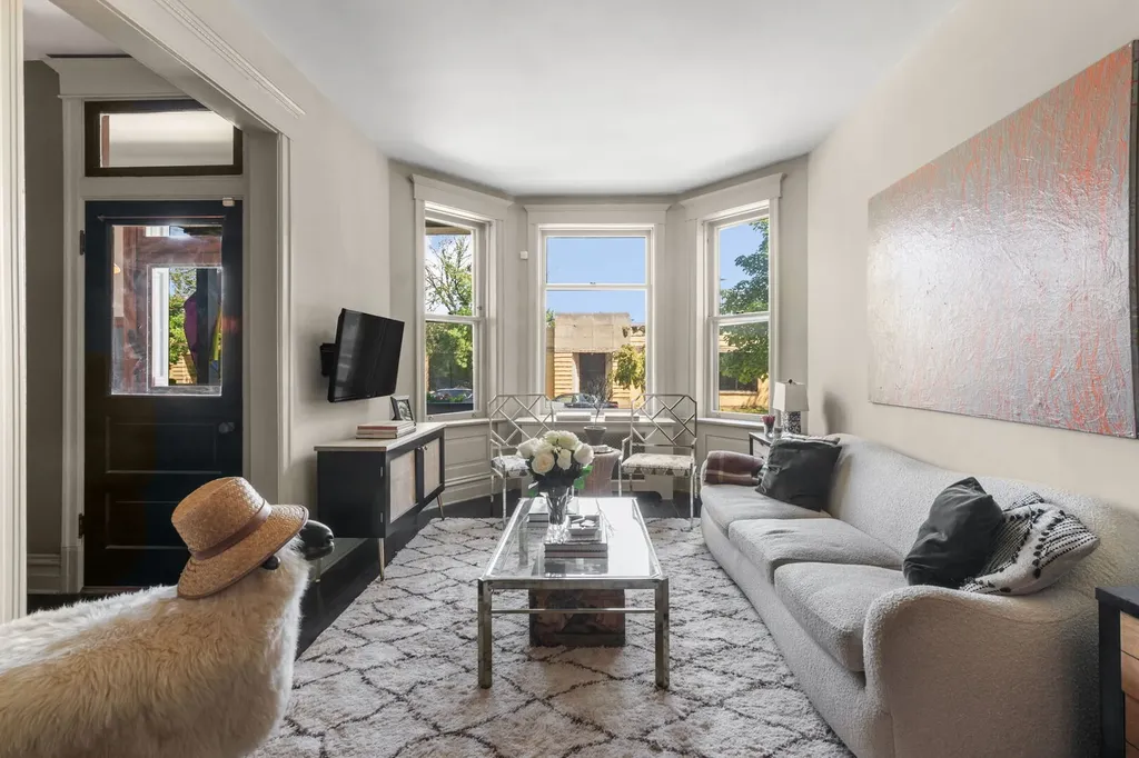 1959 West Balmoral Avenue Chicago IL 60640