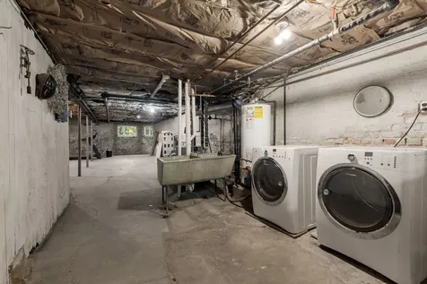1959 West Balmoral Avenue Chicago IL 60640