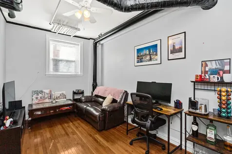 604 West Addison Avenue Chicago IL 60613