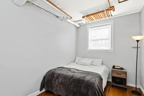 604 West Addison Avenue Chicago IL 60613
