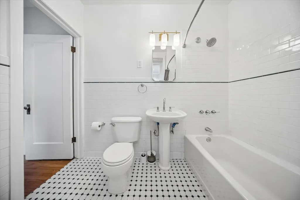 5333 South Cornell Avenue Chicago IL 60615