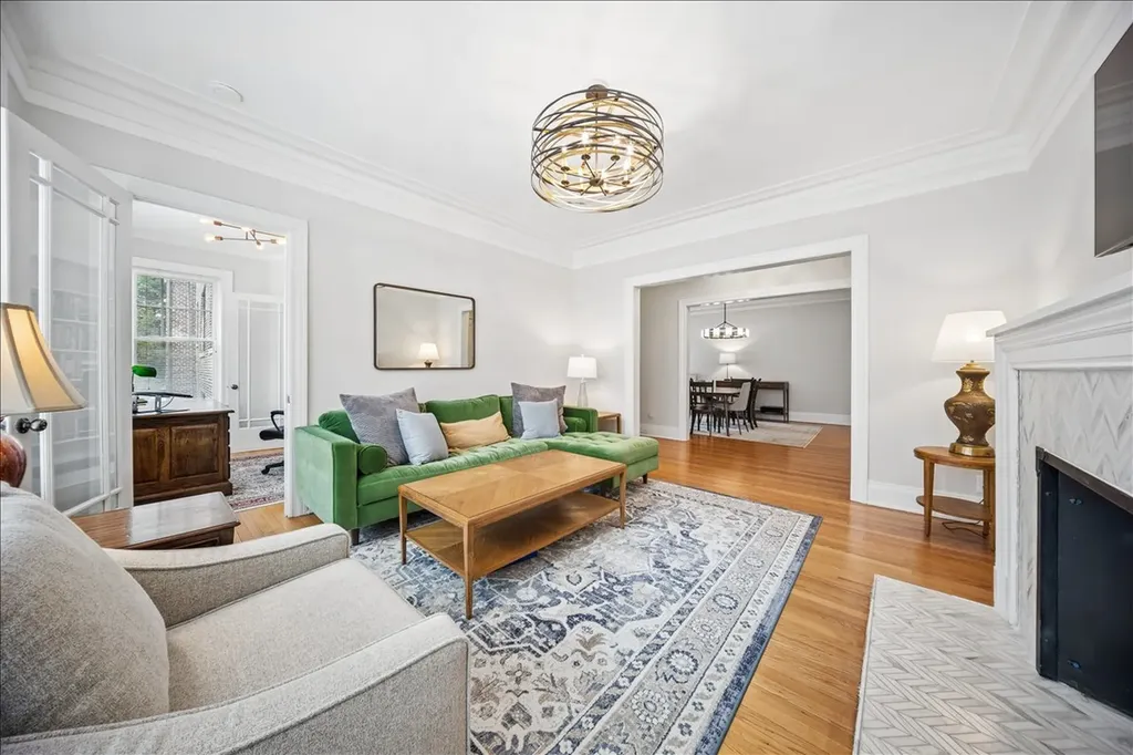 5333 South Cornell Avenue Chicago IL 60615