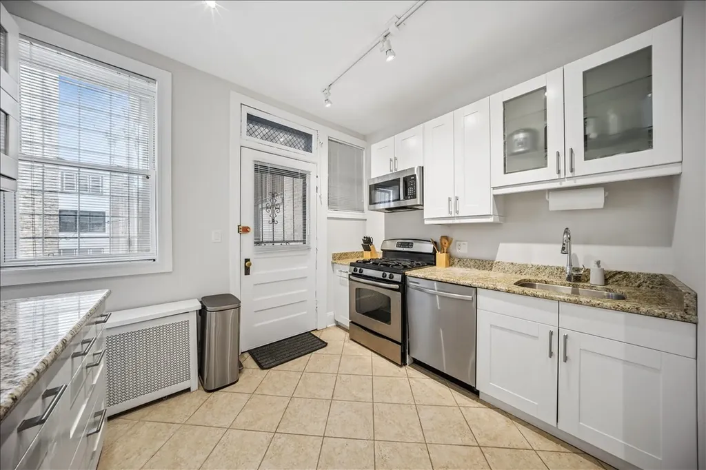 5333 South Cornell Avenue Chicago IL 60615