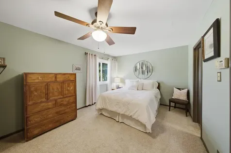 1 West Stonebridge Court Palos Hills IL 60465