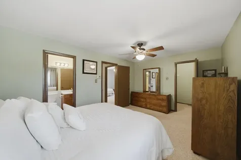 1 West Stonebridge Court Palos Hills IL 60465