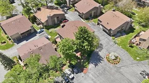 1 West Stonebridge Court Palos Hills IL 60465