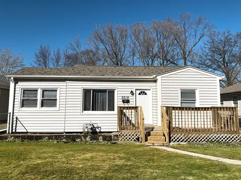 2219 Barton Boulevard Rockford IL 61103