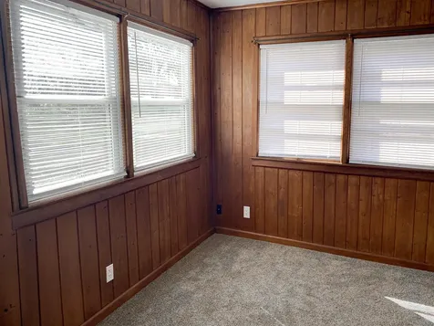 2219 Barton Boulevard Rockford IL 61103