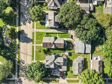 515 North Hennepin Avenue Dixon IL 61021