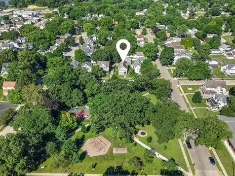 515 North Hennepin Avenue Dixon IL 61021