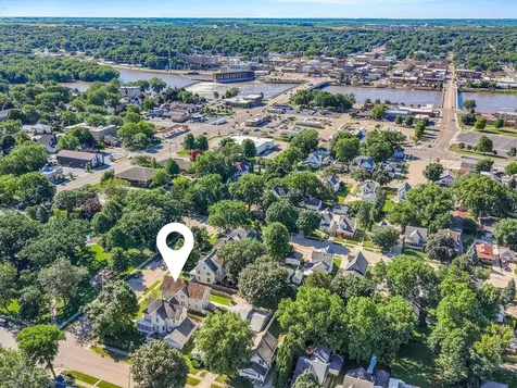 515 North Hennepin Avenue Dixon IL 61021