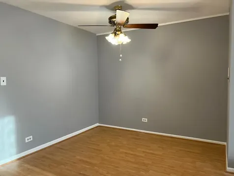 9482 Bay Colony Drive Des Plaines IL 60016