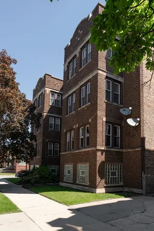 7001 South Vernon Avenue Chicago IL 60637
