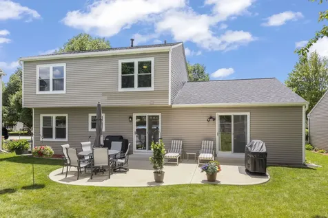 3020 Middlebury Court Aurora IL 60504