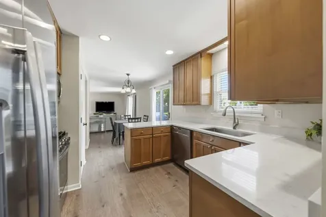 3020 Middlebury Court Aurora IL 60504