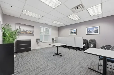 41 East 8th Street Chicago IL 60605
