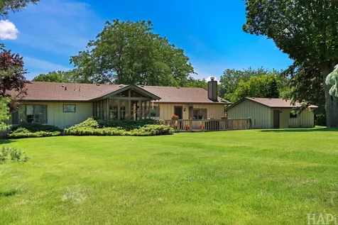 1702 Breezy Lawn Road Spring Grove IL 60081