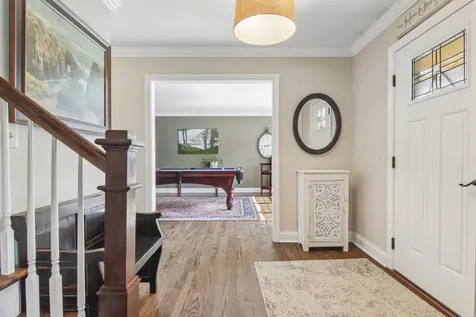 1204 Parliament Court Libertyville IL 60048