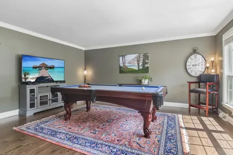 1204 Parliament Court Libertyville IL 60048
