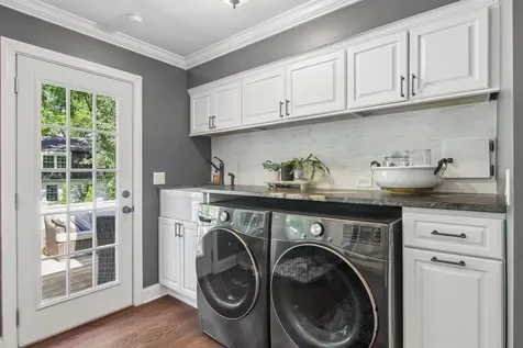 1204 Parliament Court Libertyville IL 60048