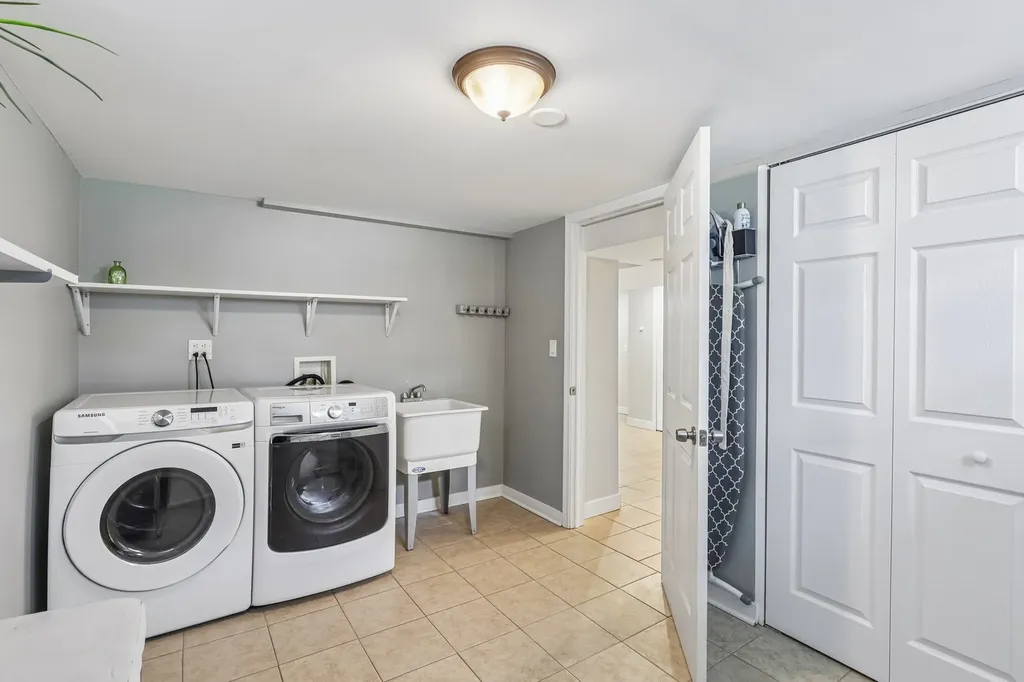 2654 West Catalpa Avenue Chicago IL 60625