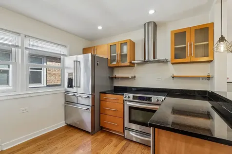 2654 West Catalpa Avenue Chicago IL 60625