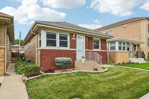 2654 West Catalpa Avenue Chicago IL 60625