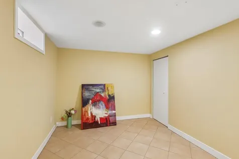 2654 West Catalpa Avenue Chicago IL 60625