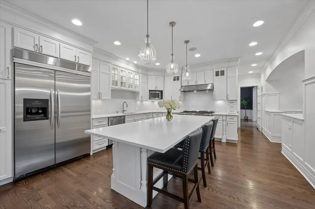 1141 Sheridan Road Wilmette IL 60091
