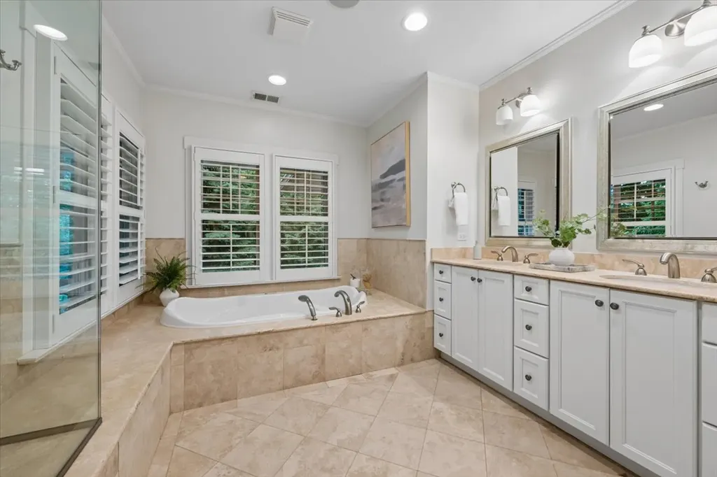 1141 Sheridan Road Wilmette IL 60091