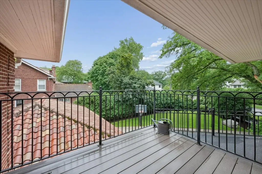 1141 Sheridan Road Wilmette IL 60091